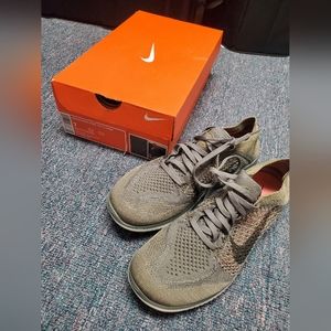 Women's Nike Free Tr 8 Champ